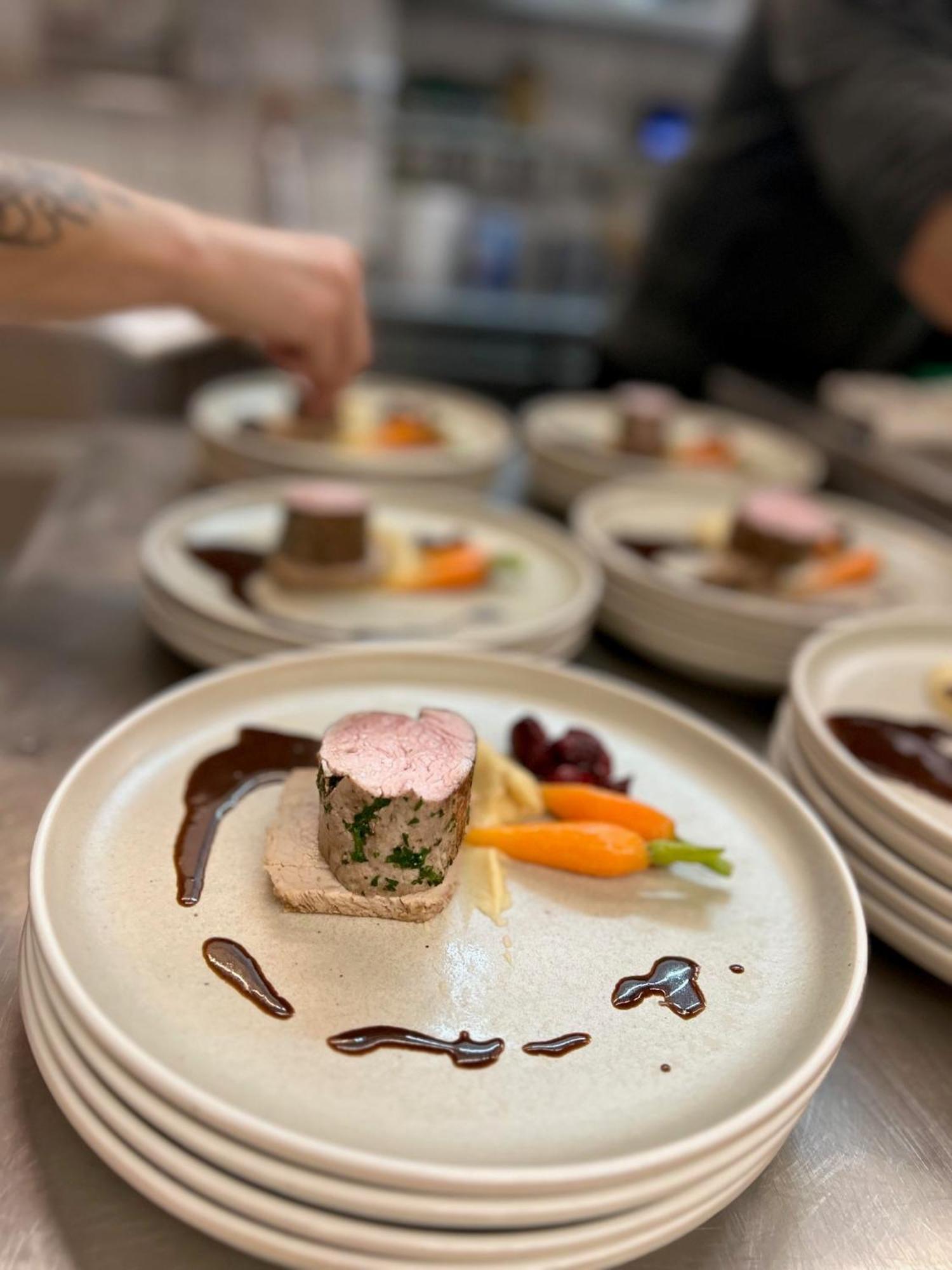 Hotel-Restaurant Steuermann カールスルーエ エクステリア 写真