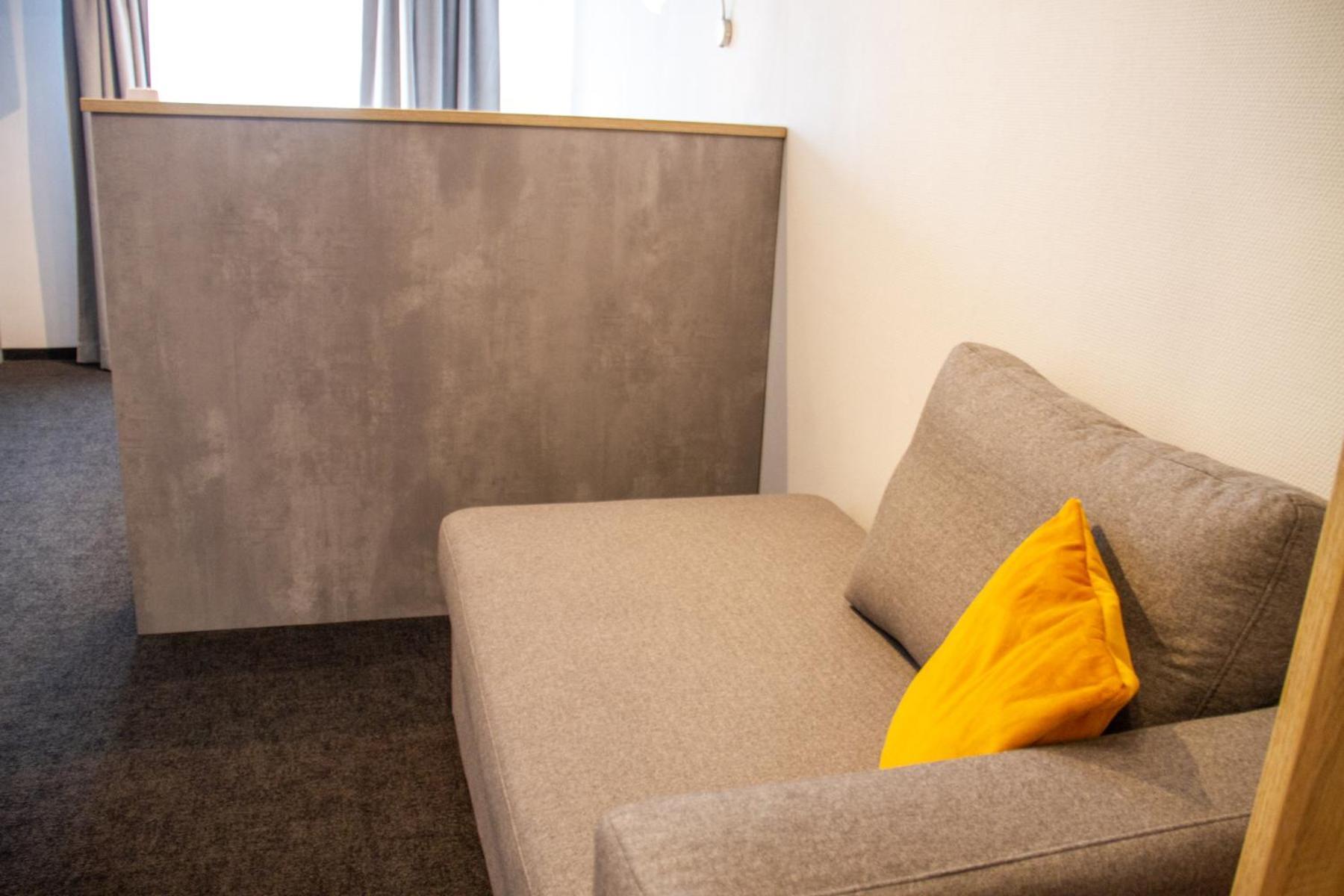 Hotel-Restaurant Steuermann カールスルーエ エクステリア 写真