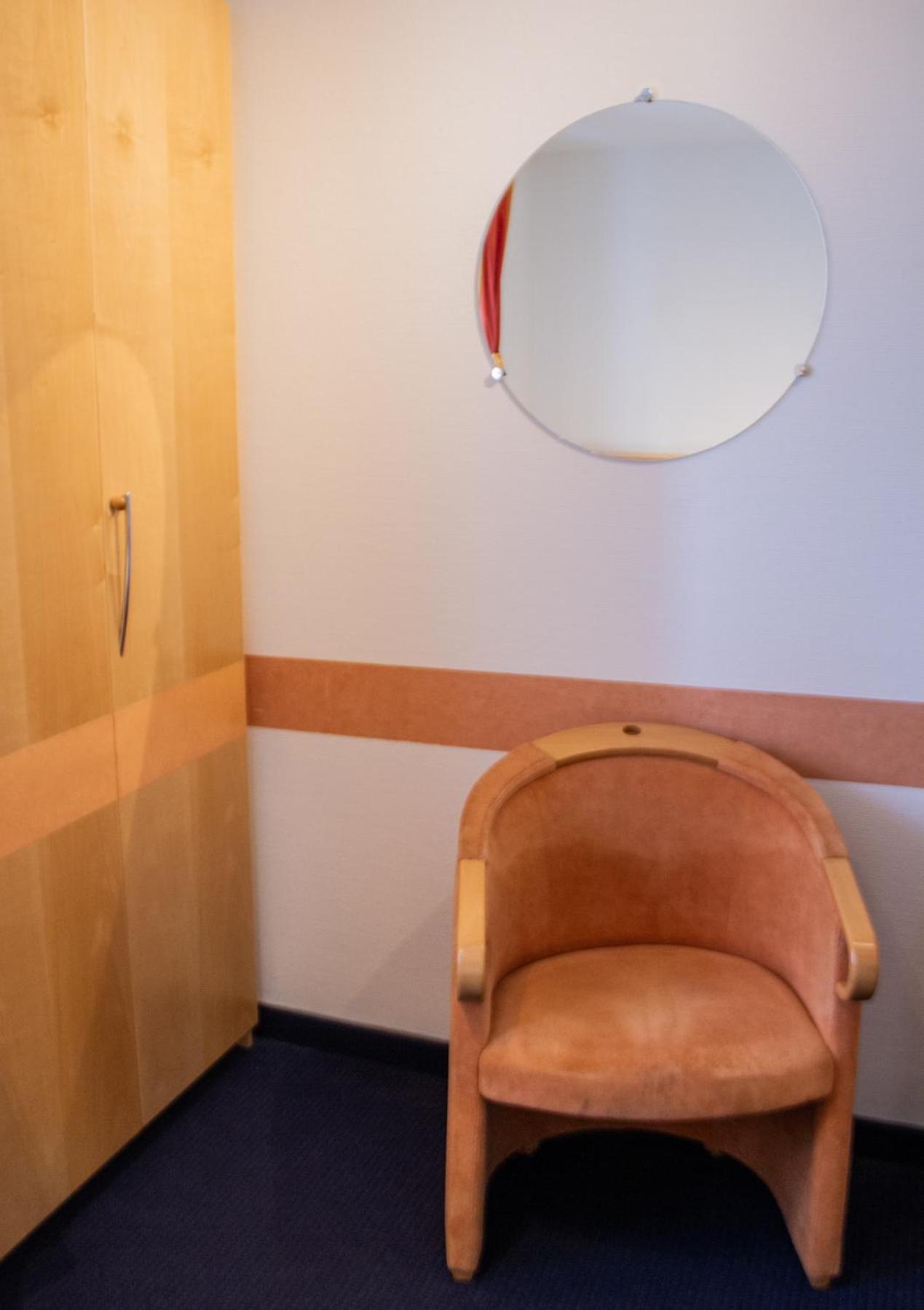 Hotel-Restaurant Steuermann カールスルーエ エクステリア 写真