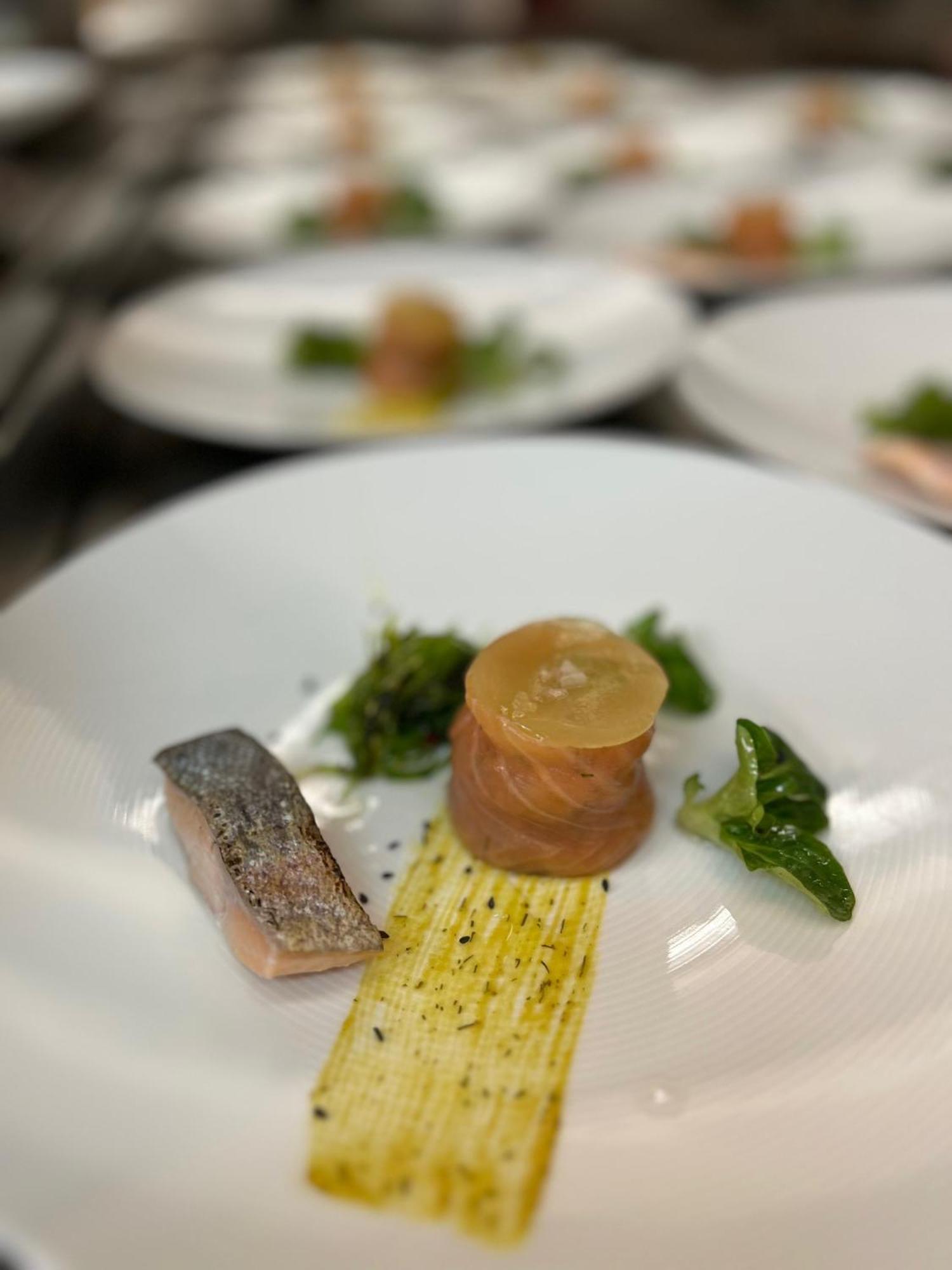 Hotel-Restaurant Steuermann カールスルーエ エクステリア 写真